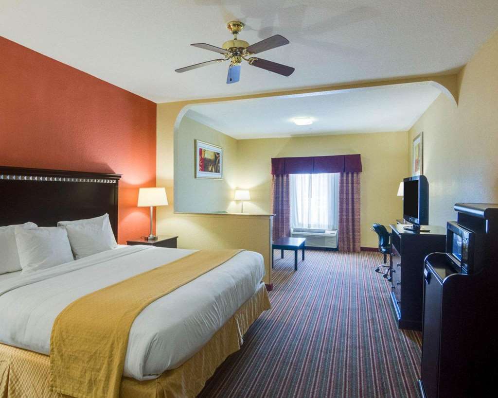 Quality Suites North Houston - Spring Westfield Room photo